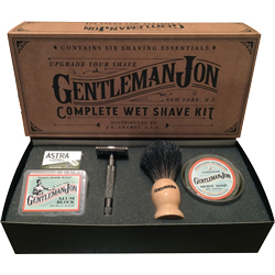 Groomsmen Gifts: Grooming Kit